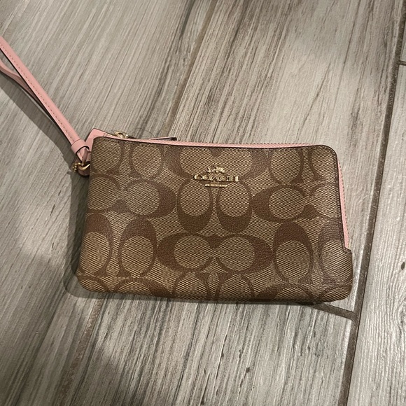 Coach Wallet Wristlet - Picture 1 of 4